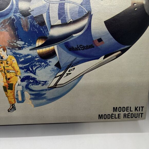 Hasegawa Minicraft Space Shuttle Plastic Model Kit #1198U - Picture 3 of 11